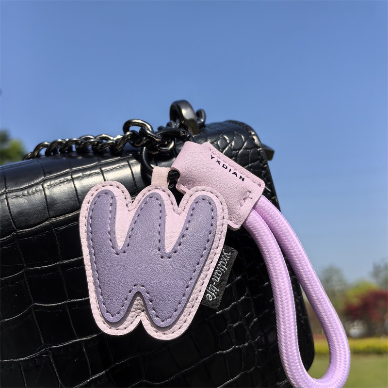 A To Z Leather Initials Keycha - đánh giá và giá Monogram Keychain Leather